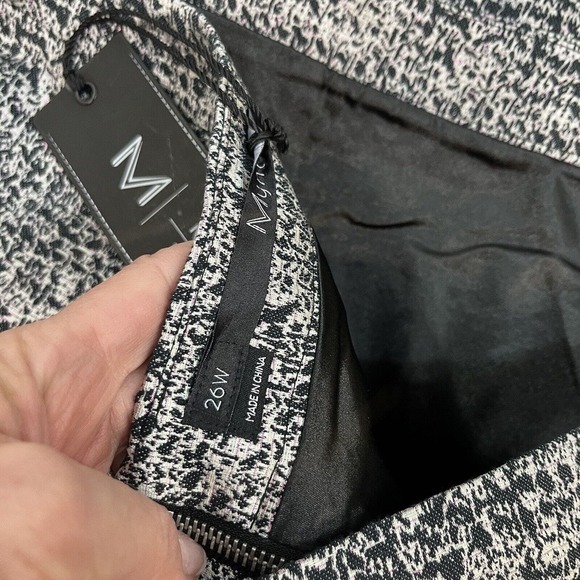 Mynt1792 Skirt Plus size 26W Black Pink Animal Print Straight Knee Career Zipper - Picture 14 of 15